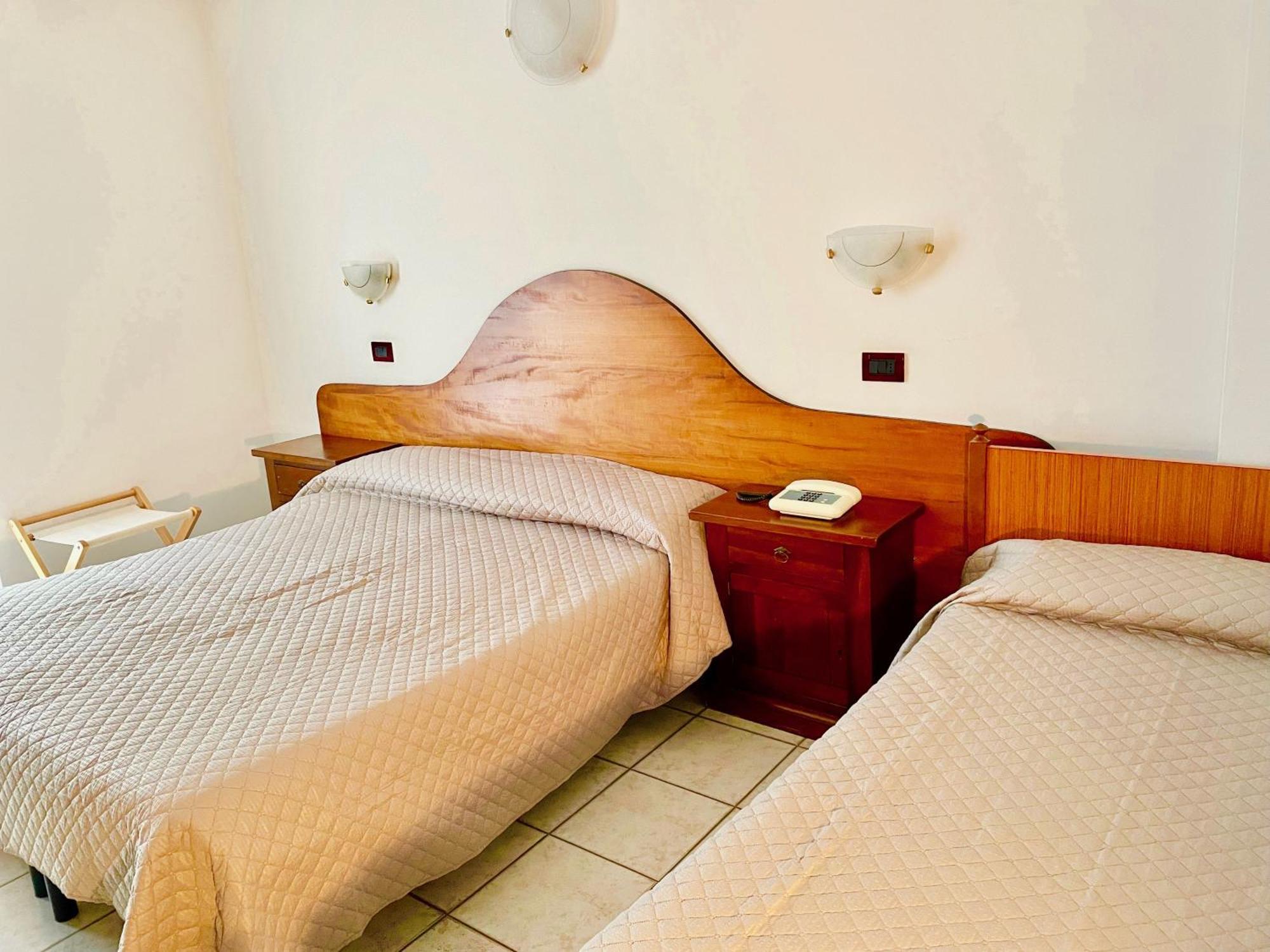 Hotel Edelweiss San Zeno di Montagna Dış mekan fotoğraf